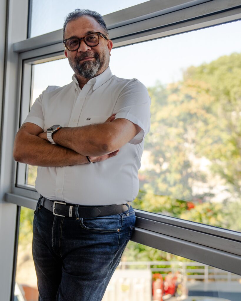 Ali Özel